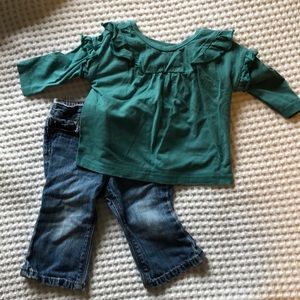 Baby girl outfit 3-6 months ( Gymboree and Gap)
